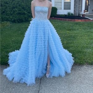 Sherri Hill 54189 prom dress